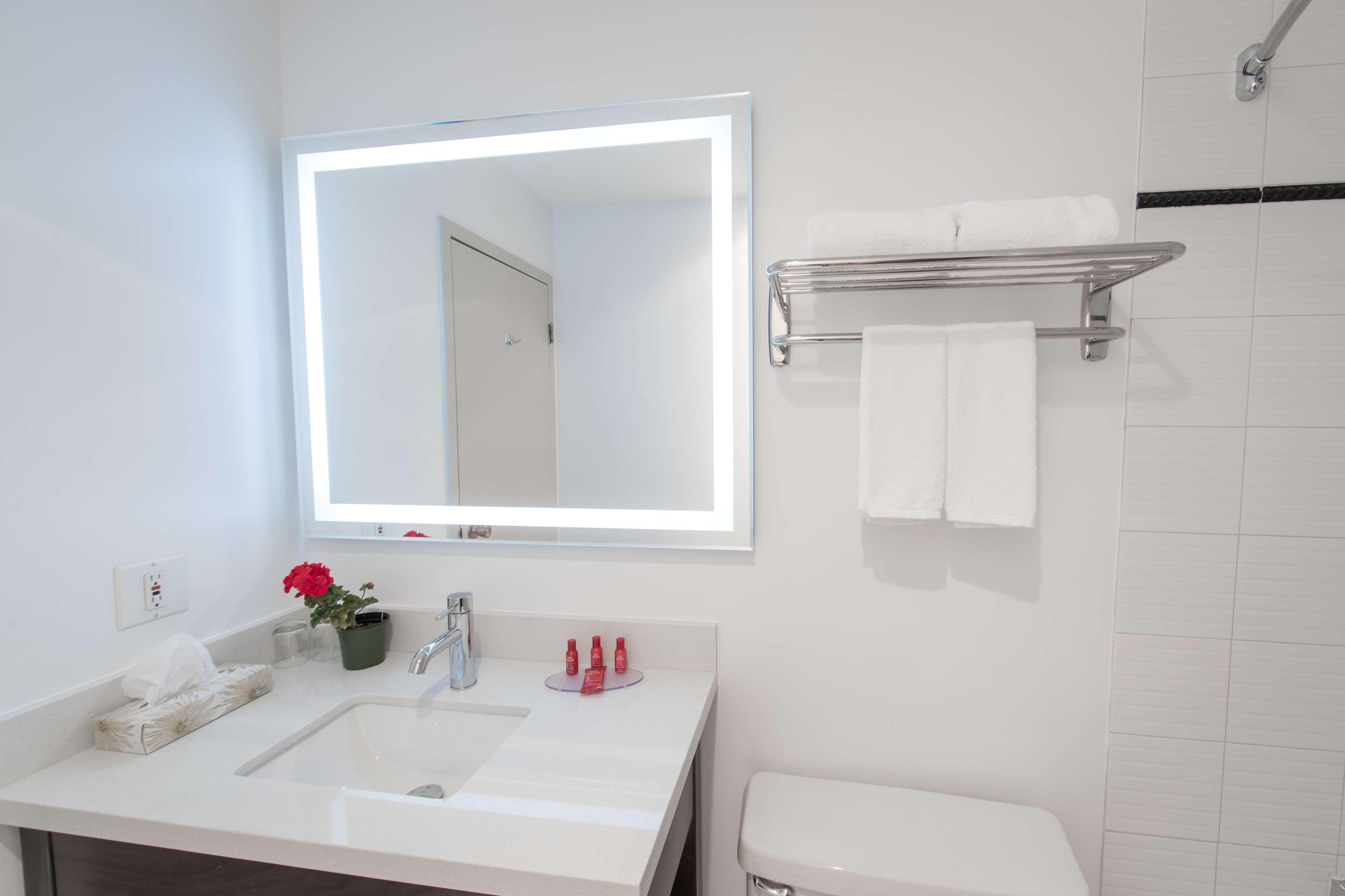 Surestay Hotel By Best Western Castlegar Dış mekan fotoğraf
